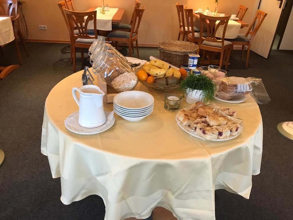Hotel Waldfrieden Emmelshausen Luaran gambar